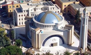 Ο Ράμα ακολουθεί τα χνάρια του Χότζα, βανδαλίζει τον Ορθόδοξο Καθεδρικό Ναό στο κέντρο των Τιράνων 